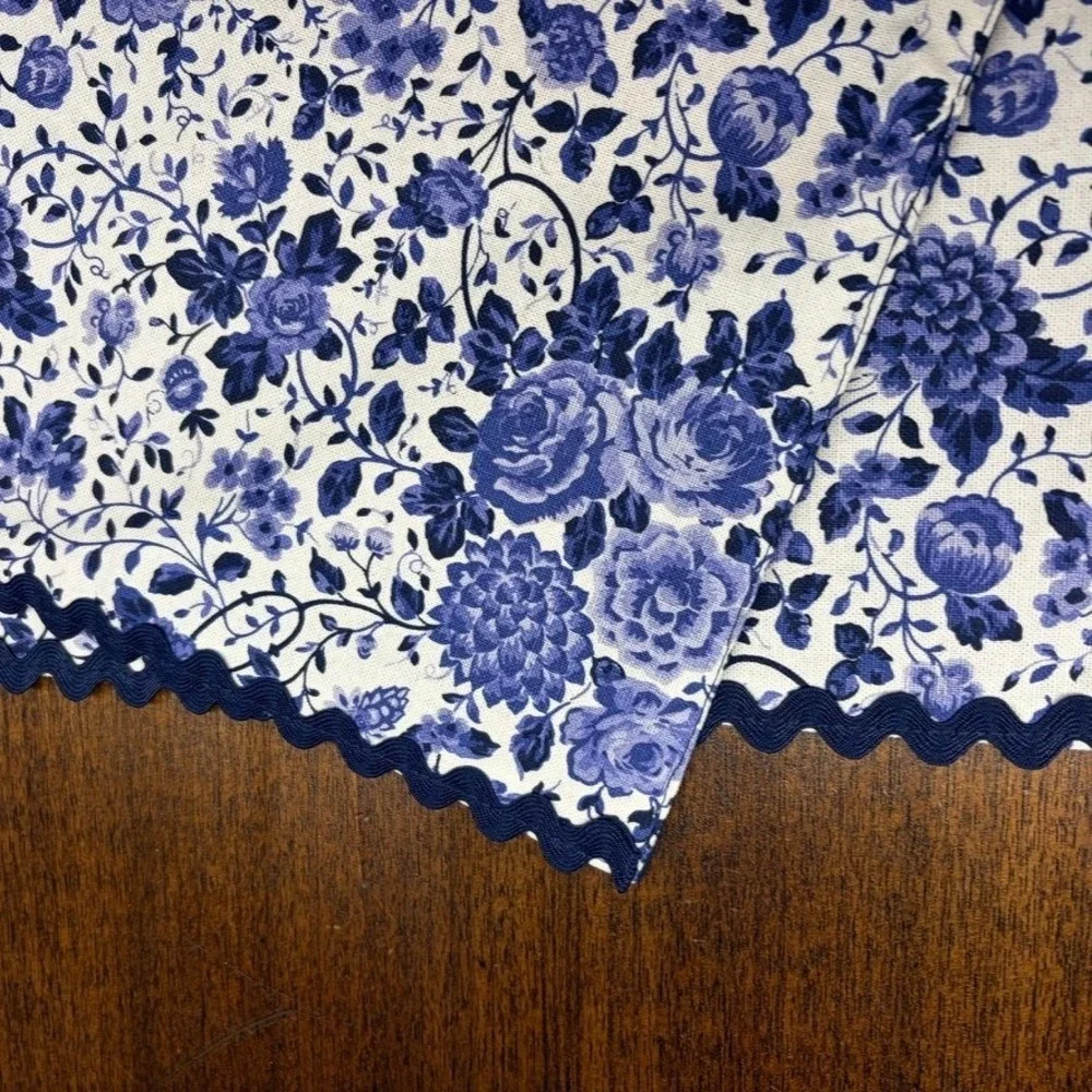 Americana Jo-Ann Blue White Floral Toile Ric Rac Placemats Set of 2 14x20 Cotton